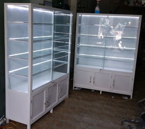 Thi công tủ kiếng giá rẻ