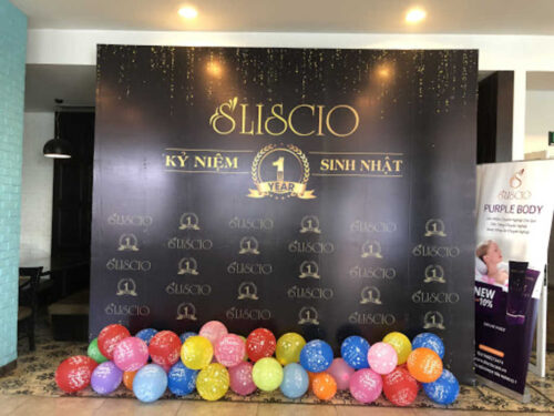 Thi công backdrop quảng cáo giá rẻ